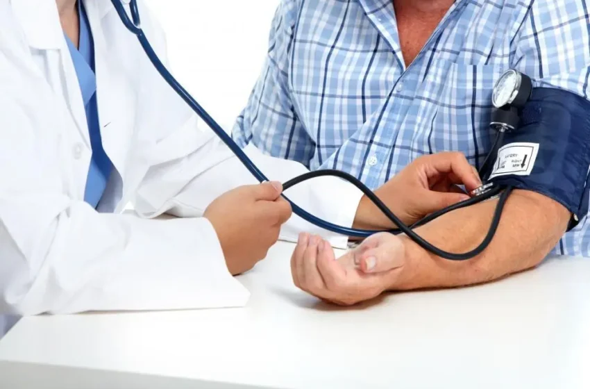  Natural Ways to Lower Blood Pressure: Simple Habits That Work