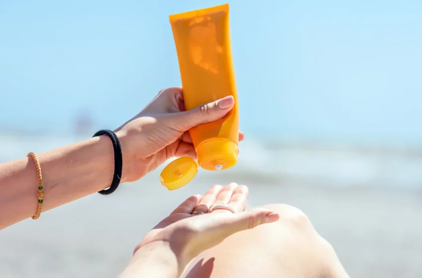  Sunscreen for Oily Skin: Myths and Facts You Should Know